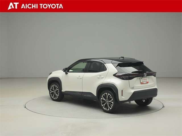 Toyota Yaris Cross 4