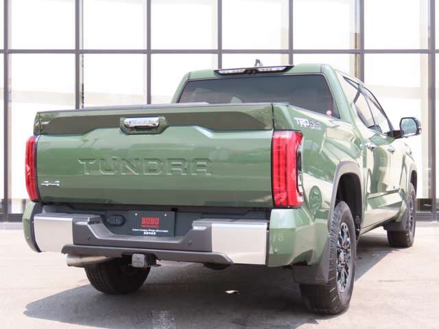 Toyota Tundra 4