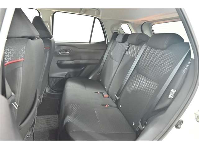 Toyota Raize 10