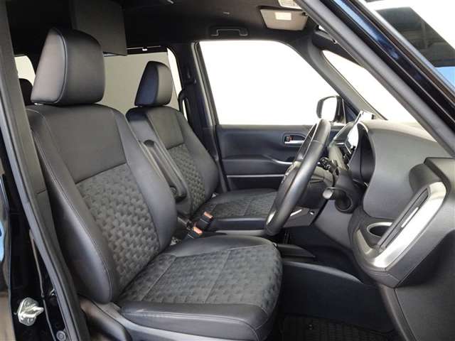 Toyota Voxy 4