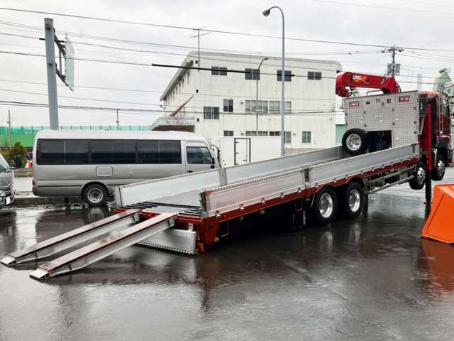 Hino Profia 7