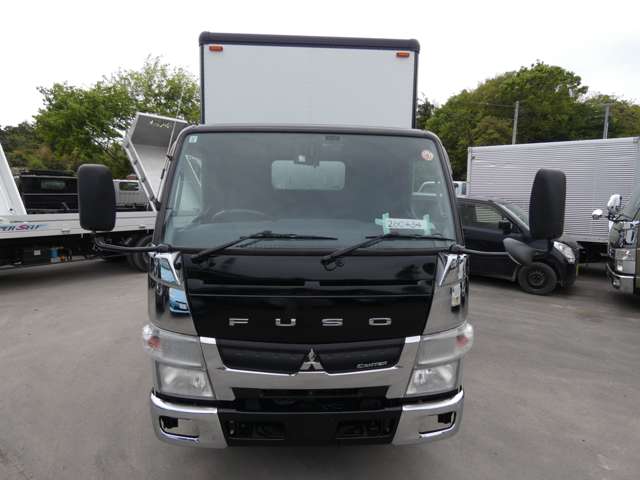Mitsubishi Fuso Canter 4