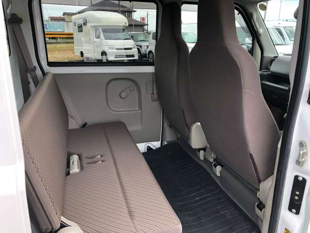 Nissan NV100 Clipper 12