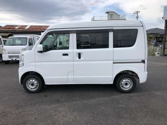 Nissan NV100 Clipper 6