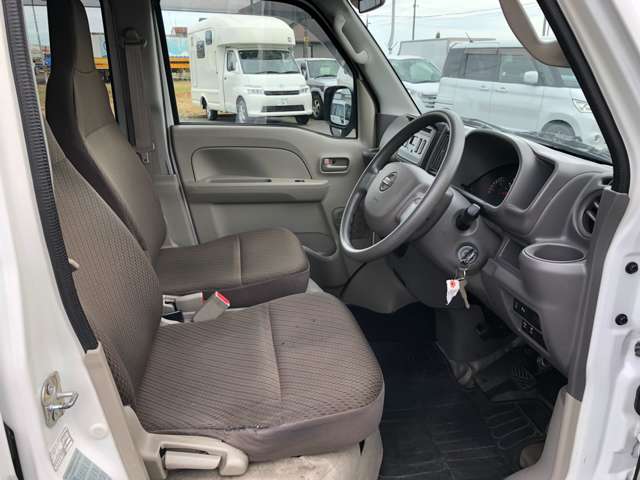 Nissan NV100 Clipper 10