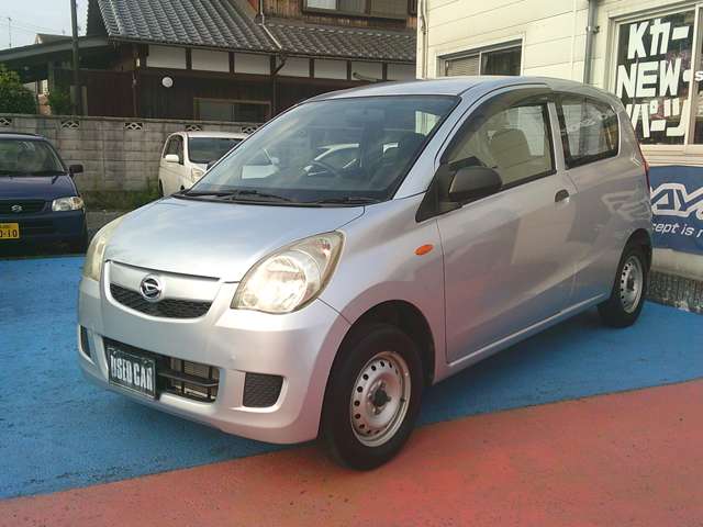 Daihatsu Mira 9