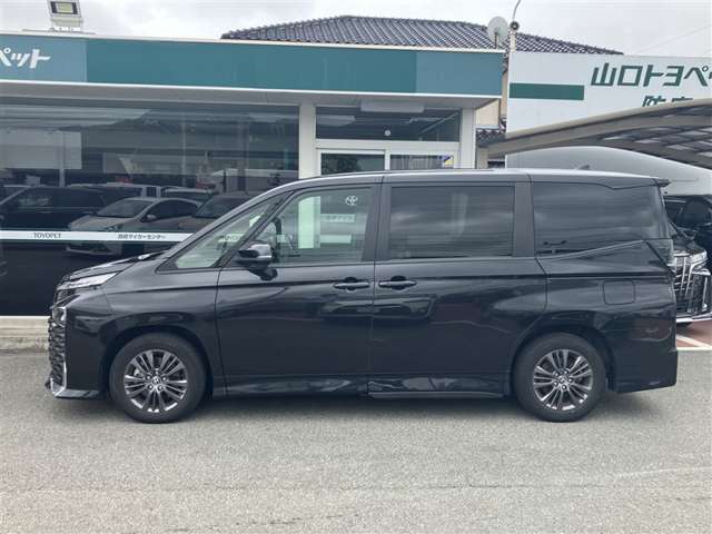 Toyota Voxy 6