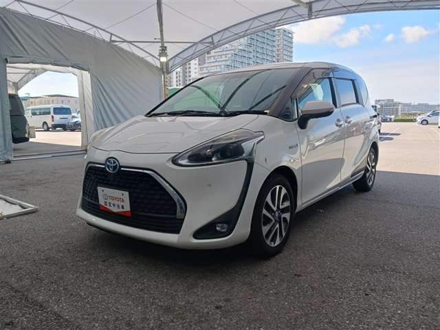 Toyota Sienta 3