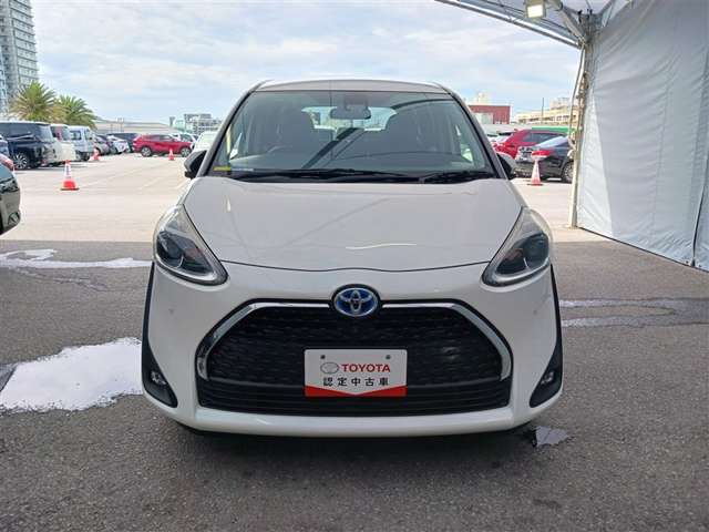 Toyota Sienta 10