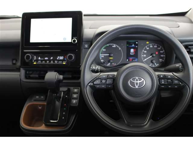 Toyota Sienta 12