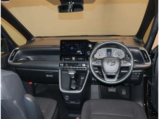 Toyota Voxy 5