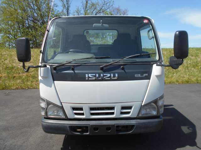 Isuzu Elf 3