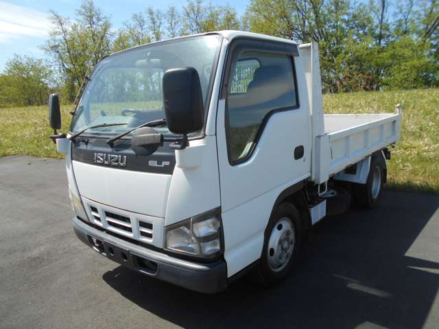 Isuzu Elf 4