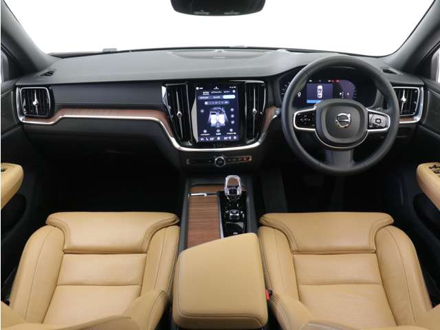 Volvo V60 Cross Country 4