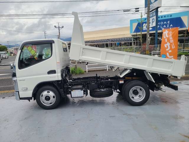 Mitsubishi Fuso Canter 4