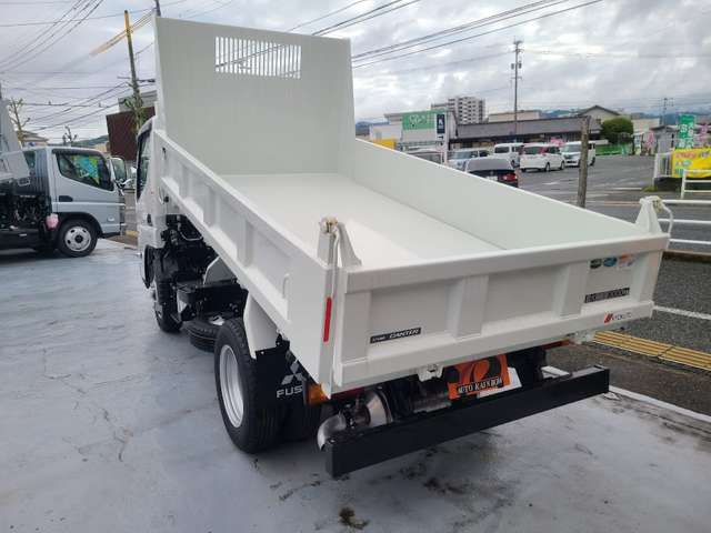 Mitsubishi Fuso Canter 8