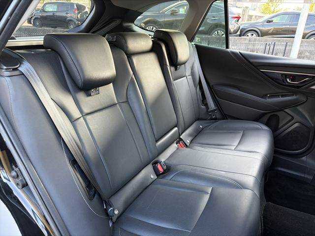 Subaru Legacy Outback 10