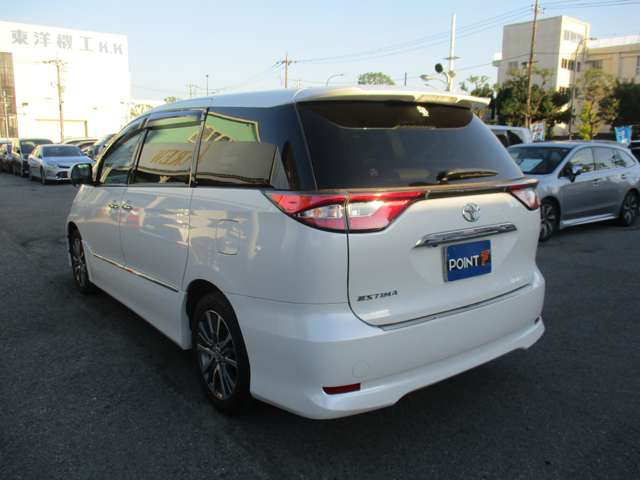 Toyota Estima 10