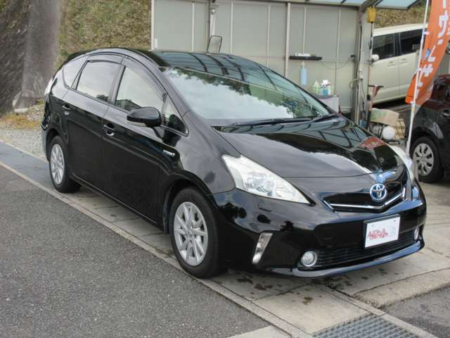 Toyota Prius α 8
