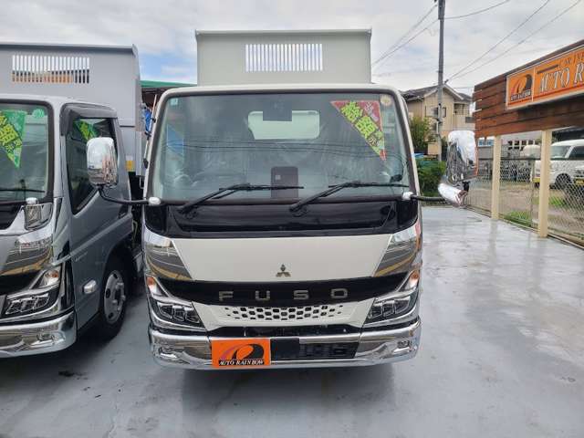 Mitsubishi Fuso Canter 2