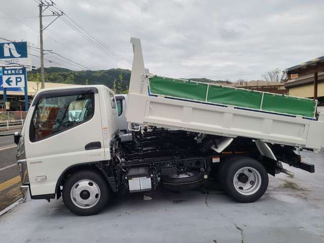 Mitsubishi Fuso Canter 4