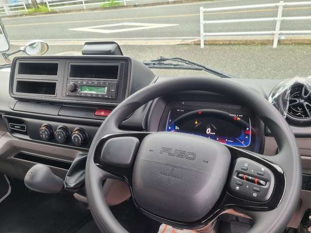Mitsubishi Fuso Canter 8