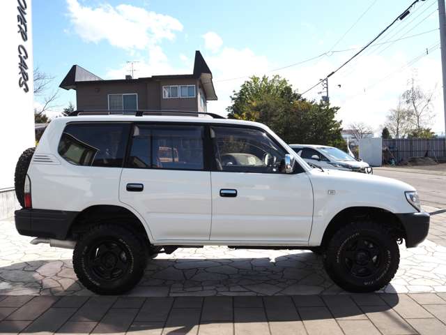 Toyota Land Cruiser Prado 7