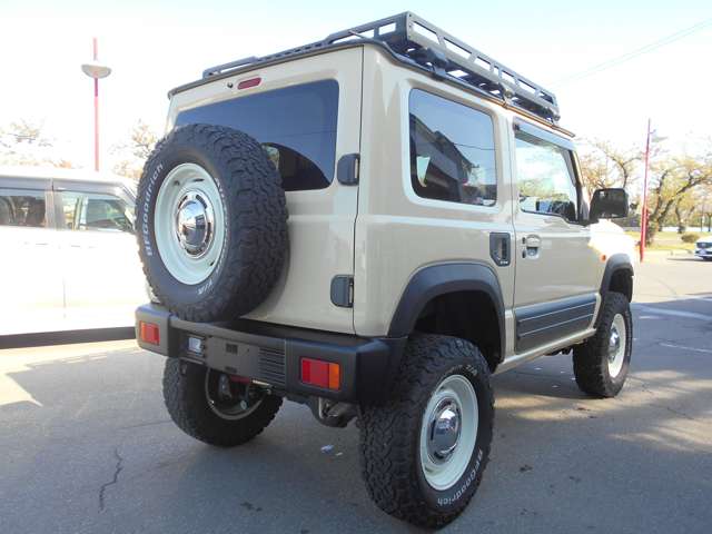 Suzuki Jimny 6