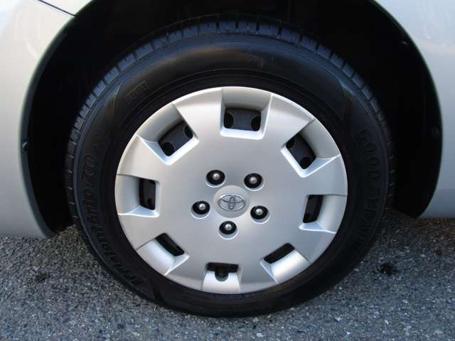 Toyota Isis 2