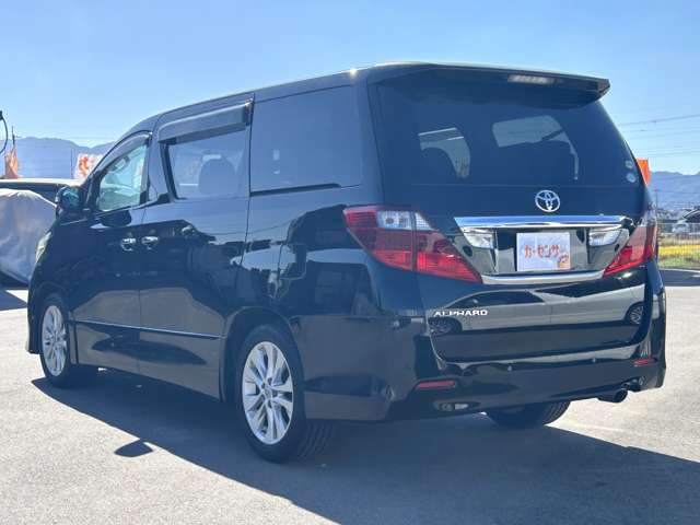 Toyota Alphard 5