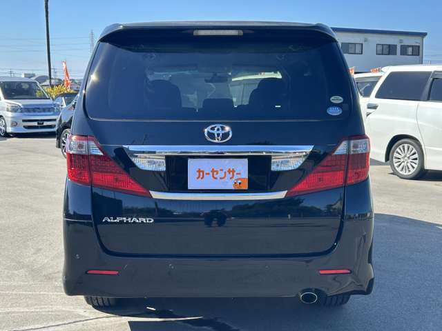 Toyota Alphard 8