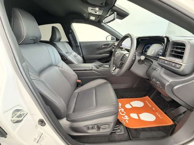 Toyota Crown Sport 11