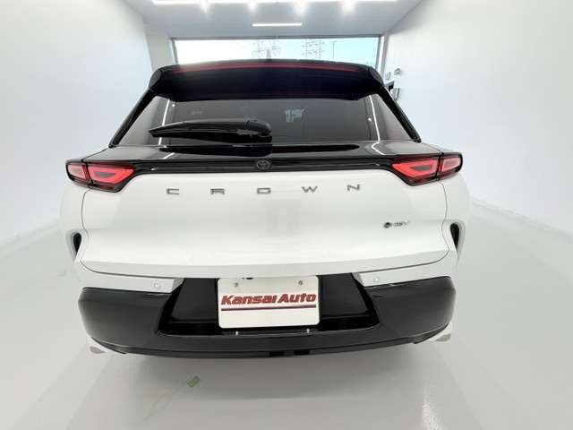 Toyota Crown Sport 10