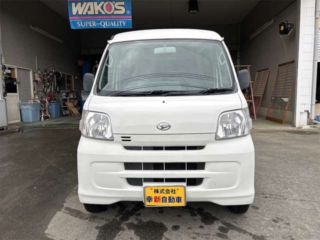 Daihatsu Hijet Cargo 11
