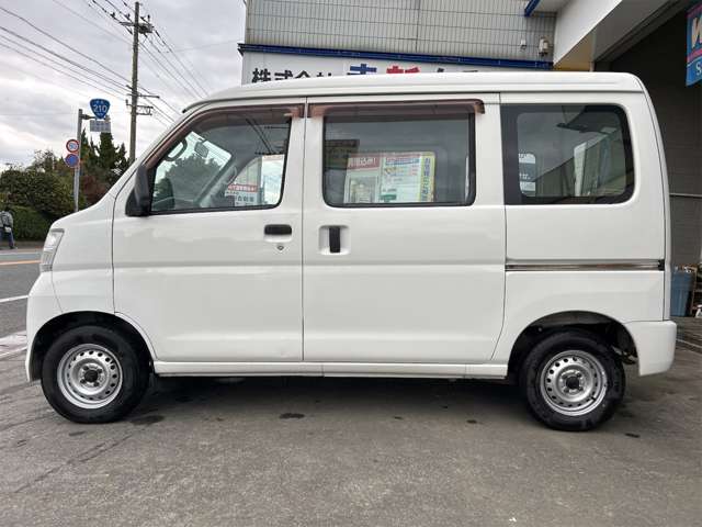 Daihatsu Hijet Cargo 5