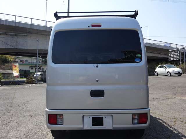 Nissan NV100 Clipper 6