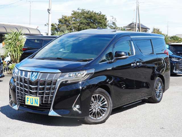 Toyota Alphard 4