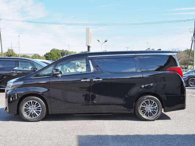Toyota Alphard 8