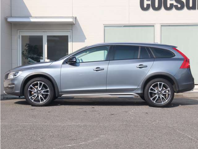 Volvo V60 Cross Country 11