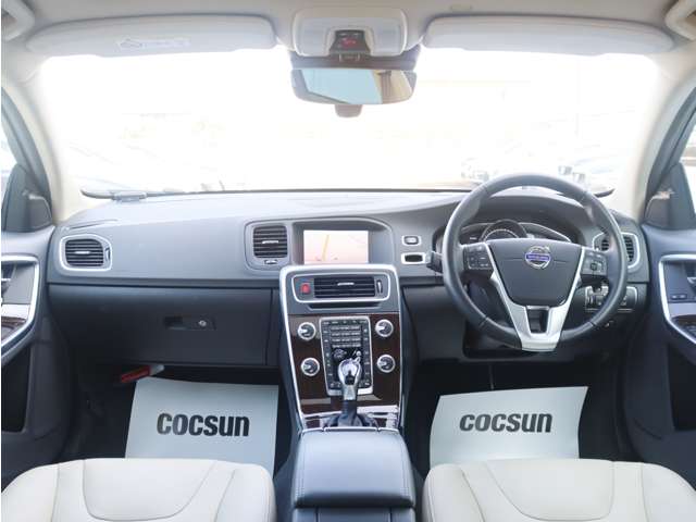 Volvo V60 Cross Country 4