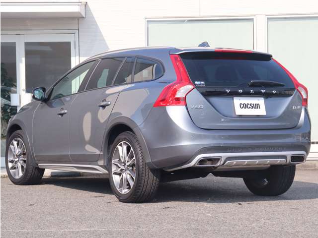 Volvo V60 Cross Country 10