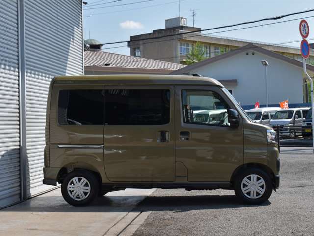 Daihatsu Atrai 4