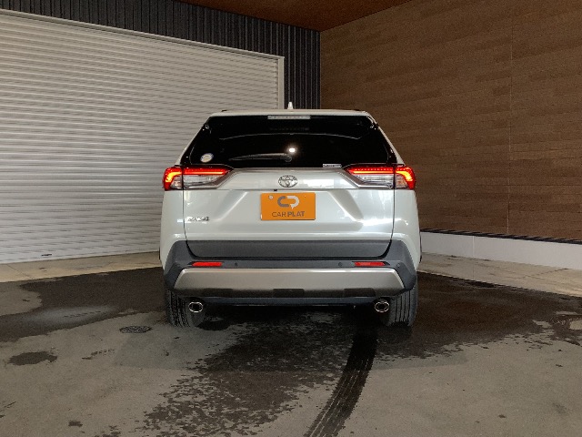 Toyota RAV4 8