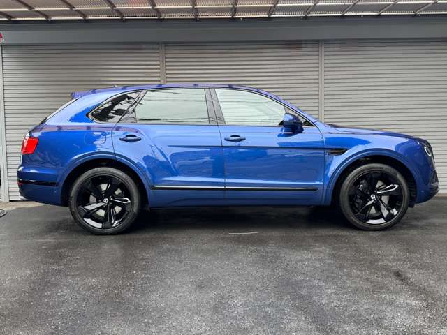 Bentley Bentayga 5
