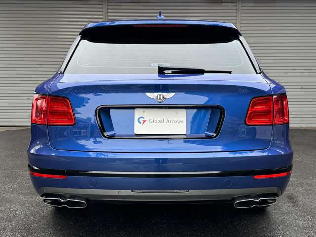 Bentley Bentayga 8