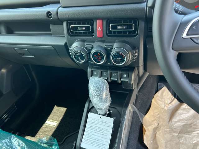 Suzuki Jimny Nomade 12
