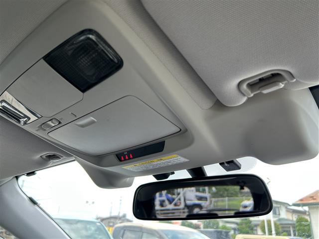 Subaru Legacy Outback 5