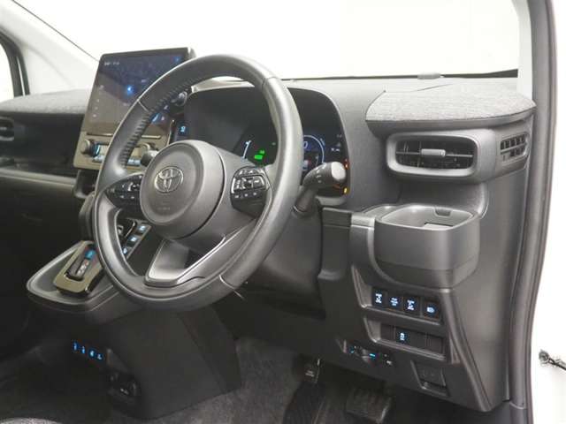 Toyota Sienta 10