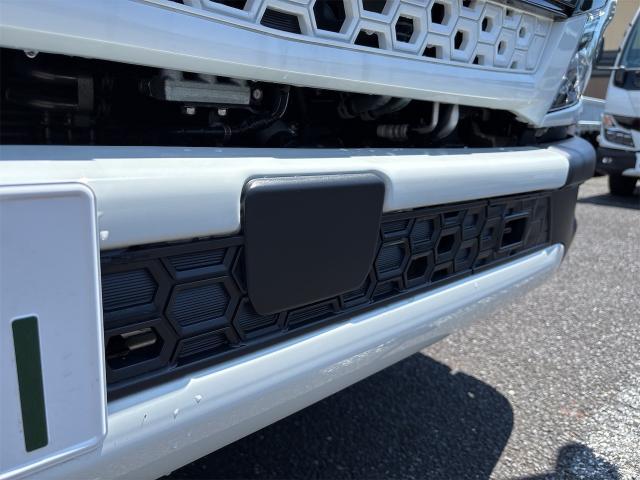Mitsubishi Fuso Canter 8