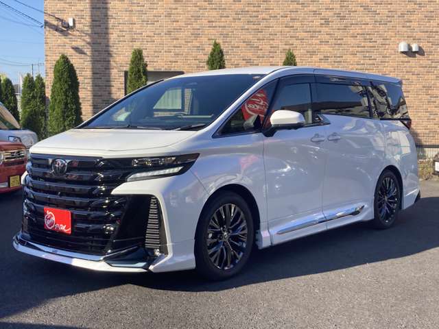 Toyota Vellfire 2